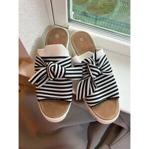 Bernie Mev Women’s Venti Freesia Wedge Sandals in Black & White Size 41 (US 10)